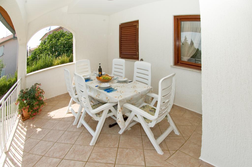 Holiday Home Magnolia Tar-Vabriga Room photo