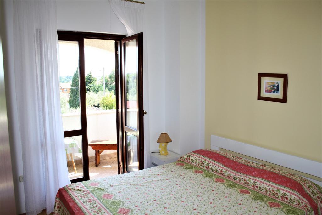 Holiday Home Magnolia Tar-Vabriga Exterior photo